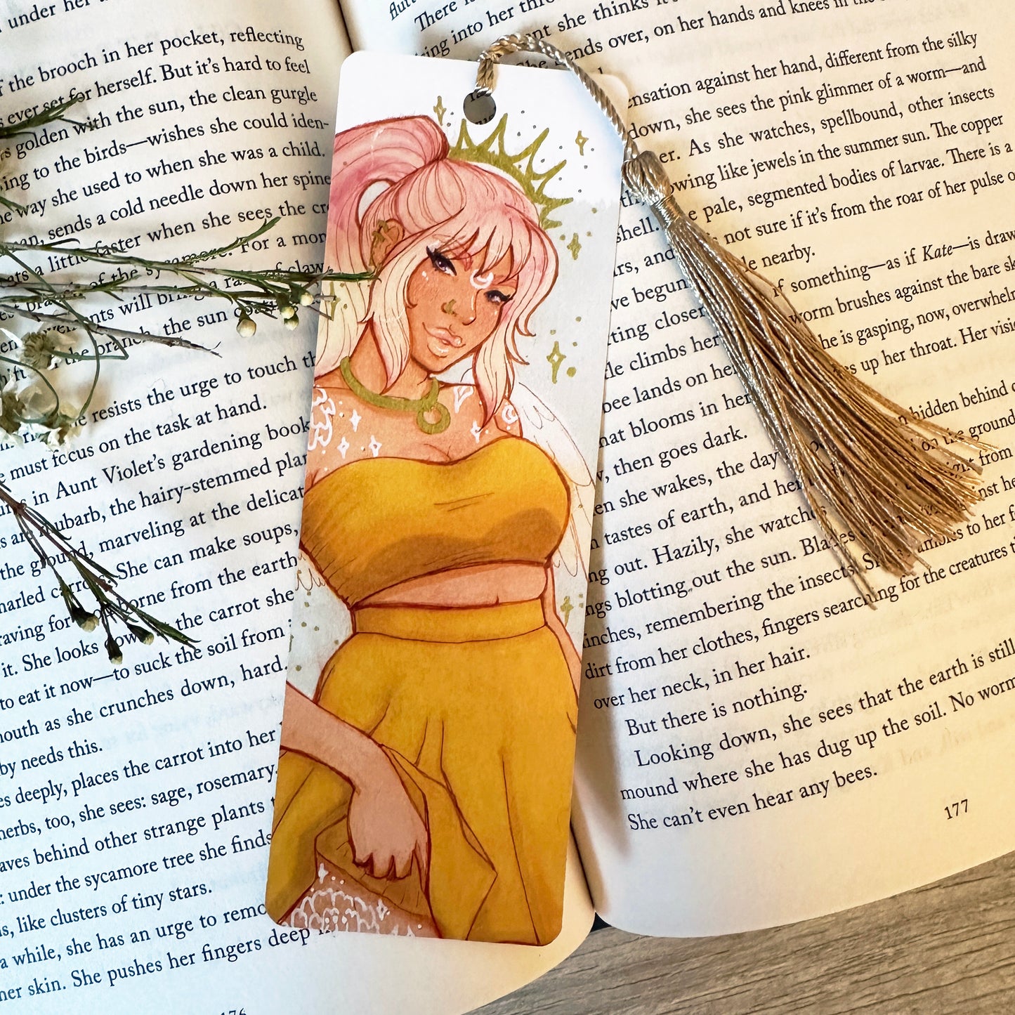 angel babe pin-up bookmark