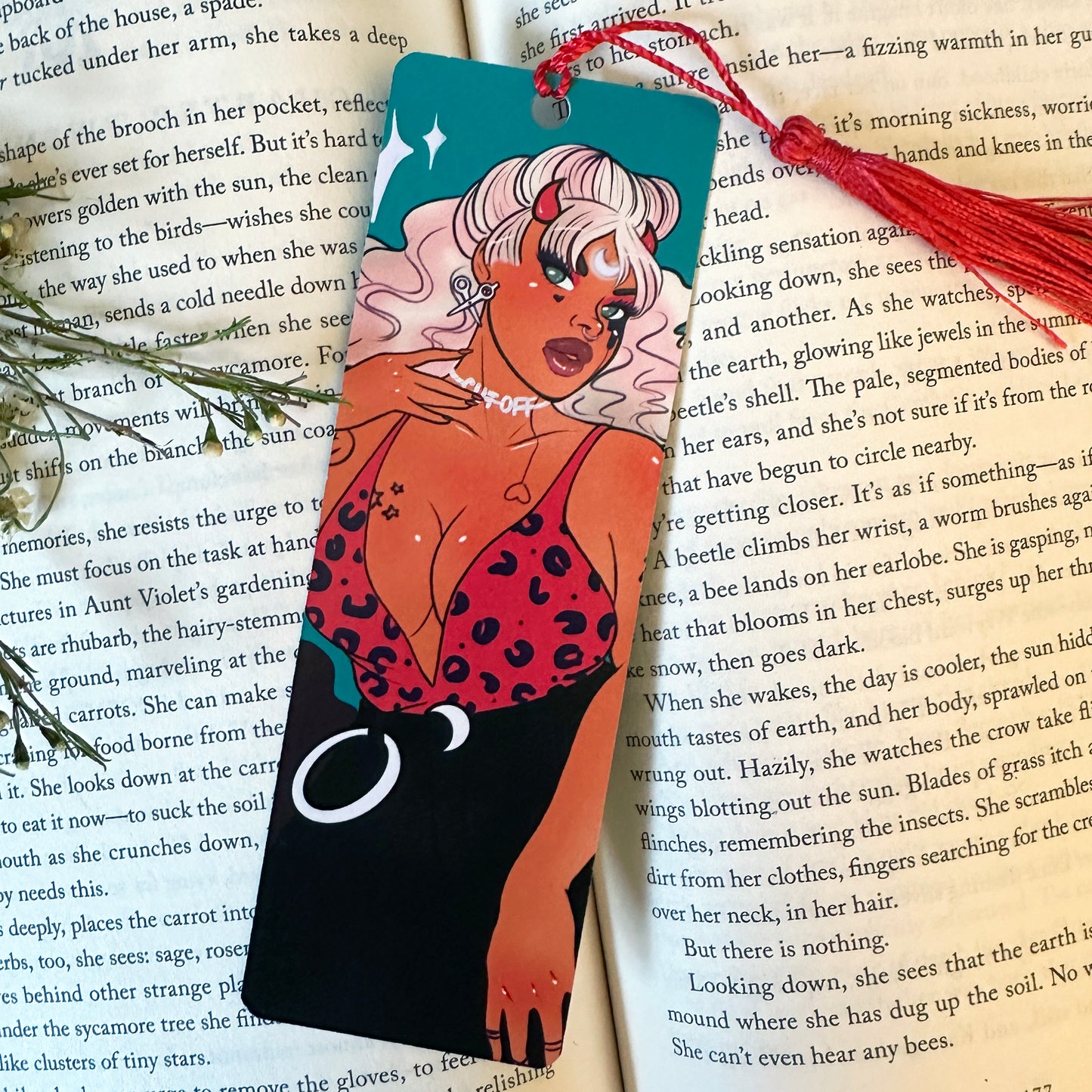 cut off devil girl pin-up bookmark