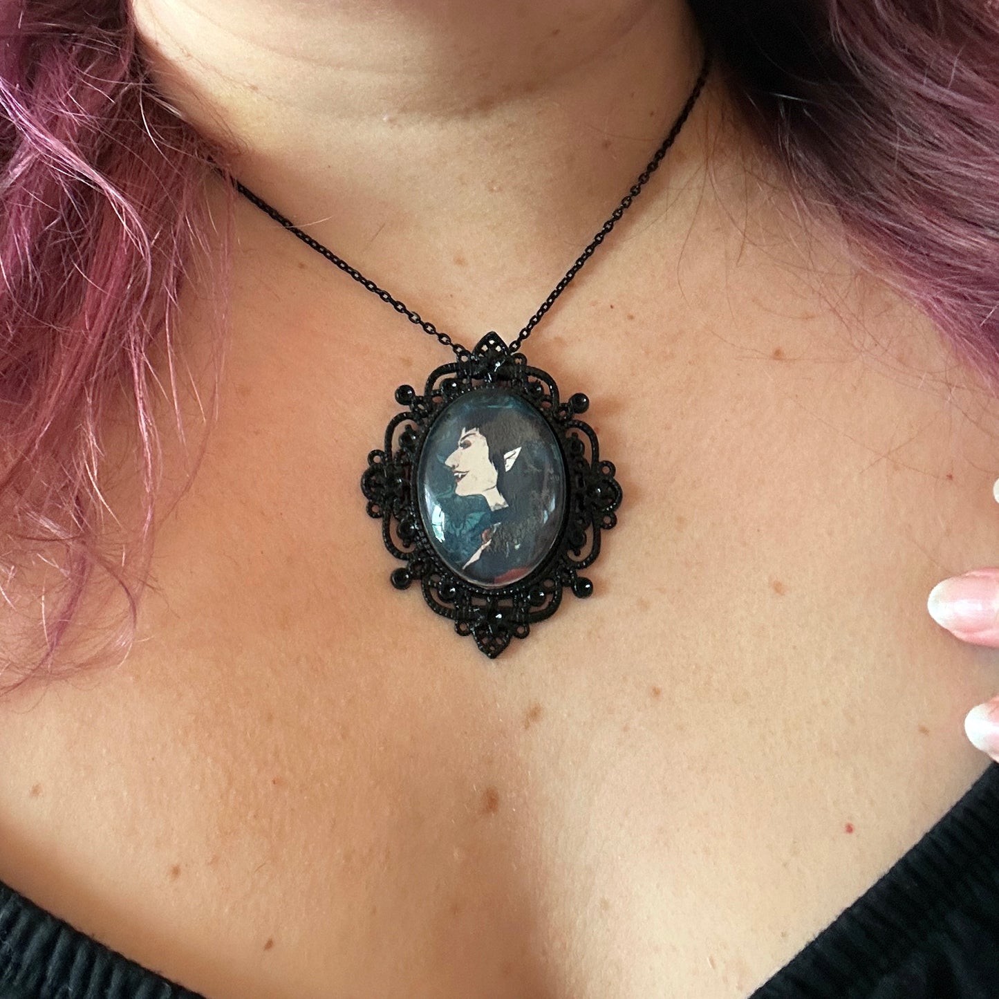 Vampire Babe Pendant Necklace – Gothic Pinup Portrait Jewelry